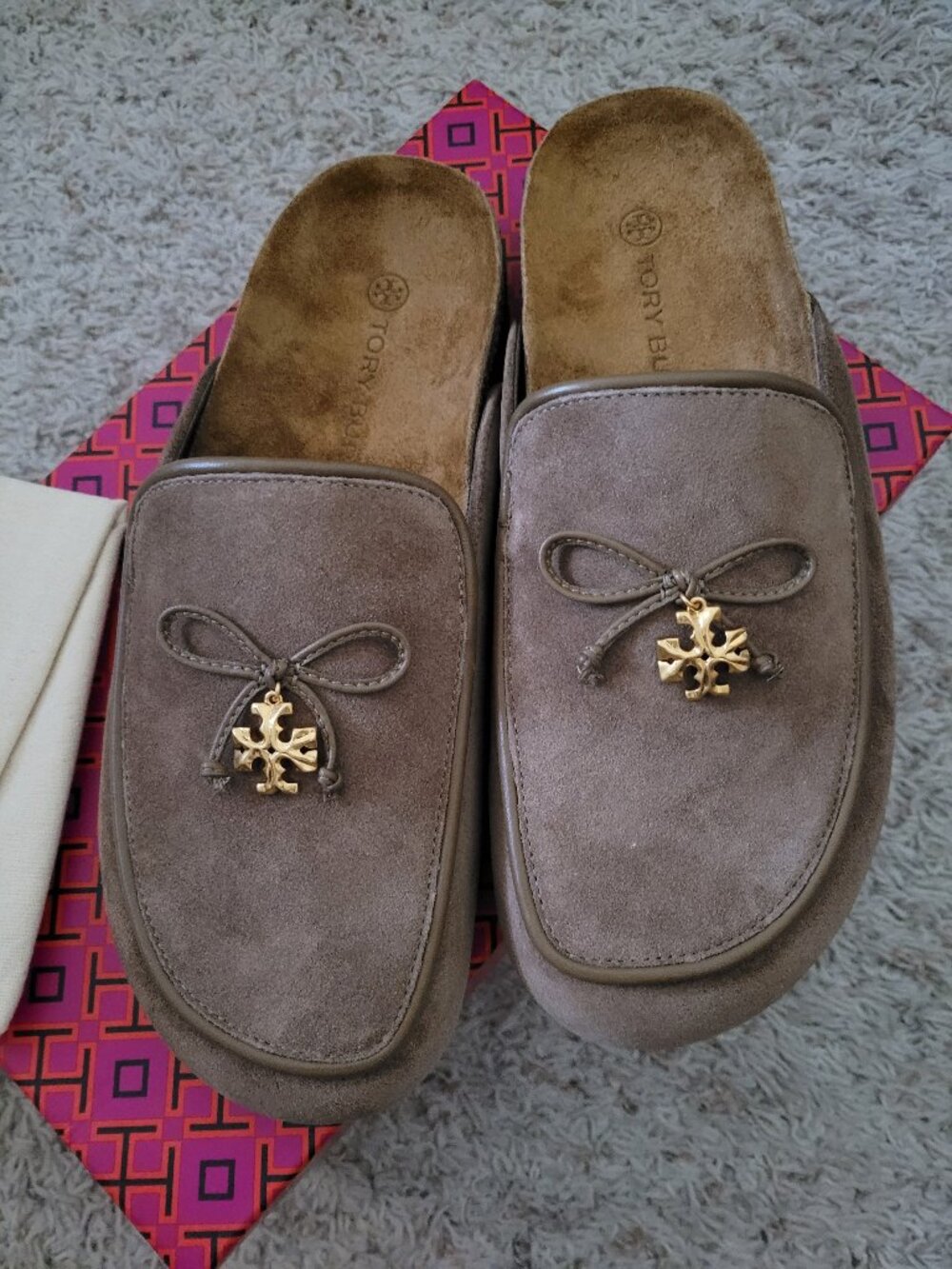 NIB Tory Burch Tory Charm Mules - 8.5